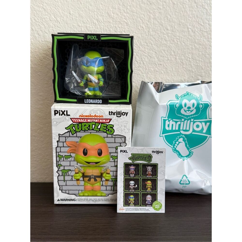 Thrilljoy PIXL Teenage Mutant Ninja Turtles Leonardo Blind Box Figure